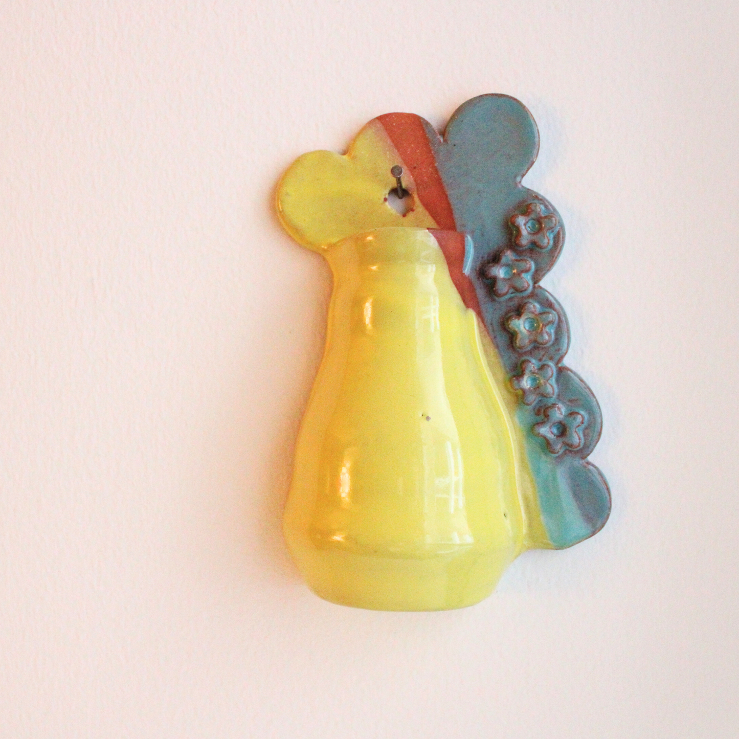 Tiny flowers wall pocket