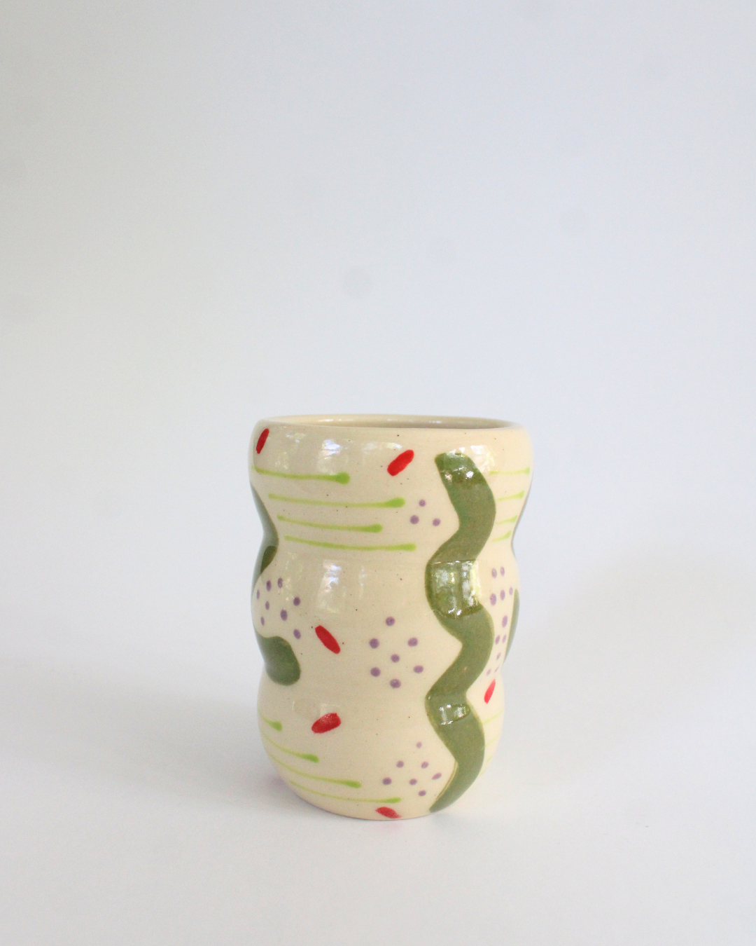 Caterpillar cup