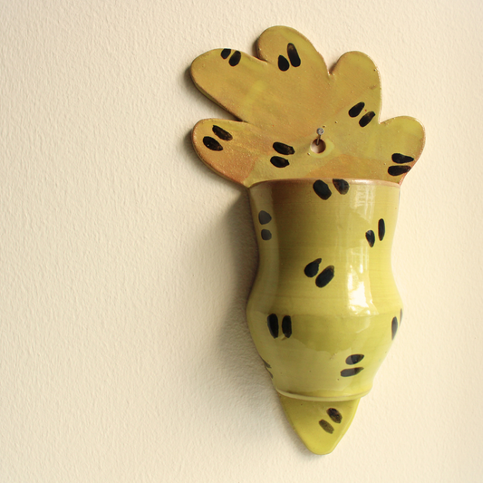 Pepper Ann wall pocket